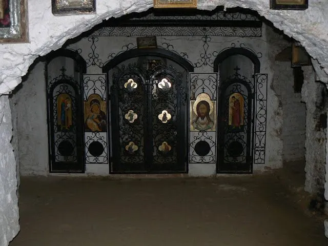 Софронієвський монастир, Нова Слобода