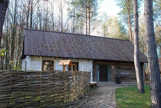 Етнографічний комплекс Українське село, Бузова
