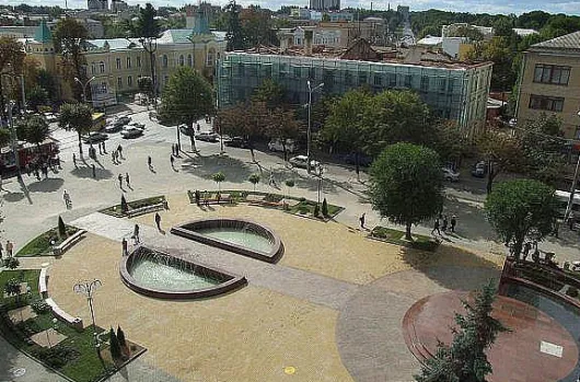 Майдан Небесної Сотні (площа Париж), Вінниця