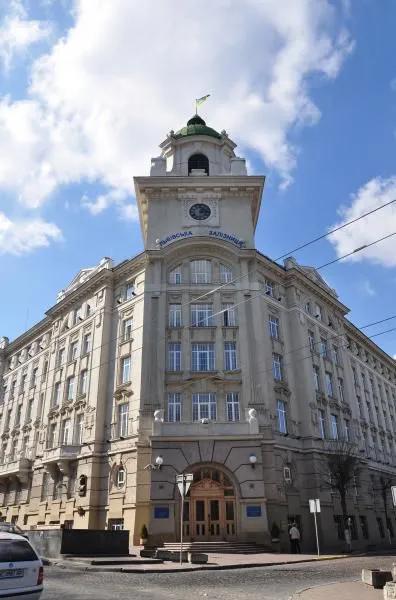 Будівля управління залізниці, Львів