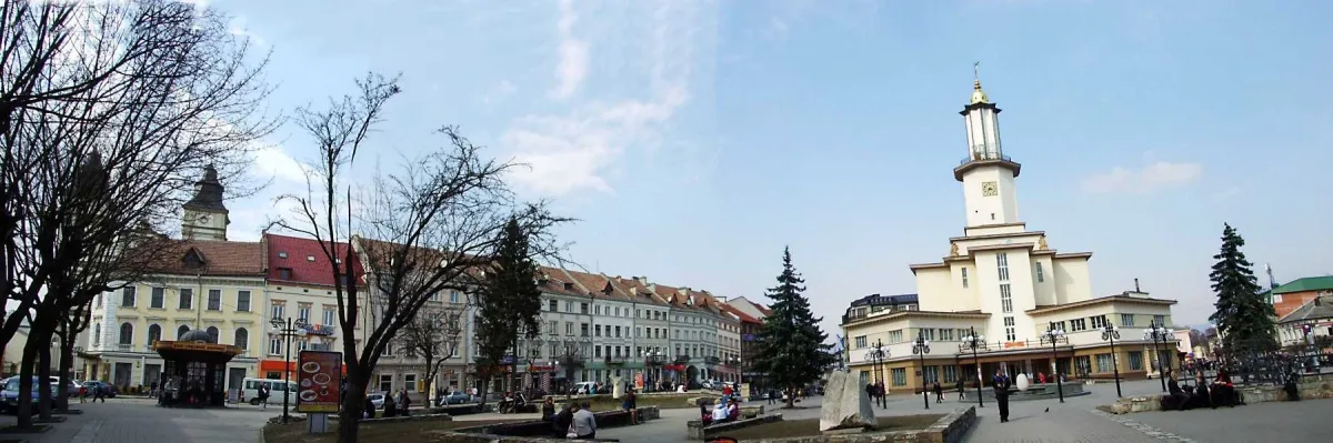Площа Ринок, Івано-Франківськ
