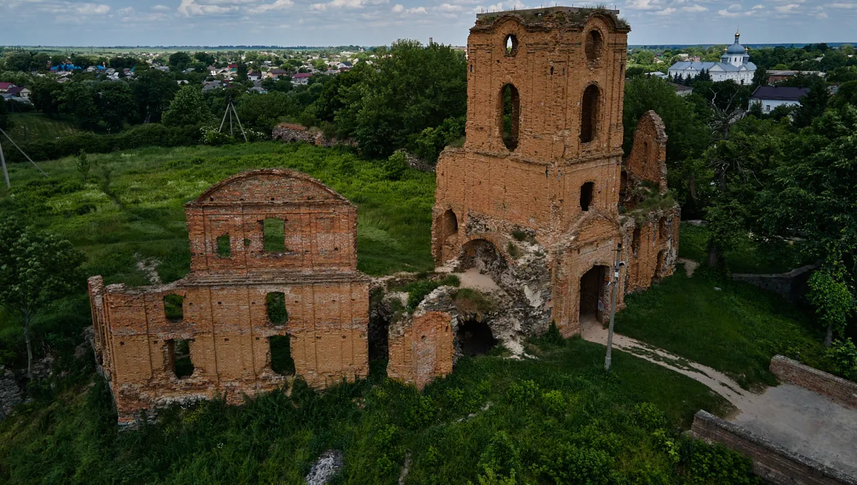 Корецький замок, Корець
