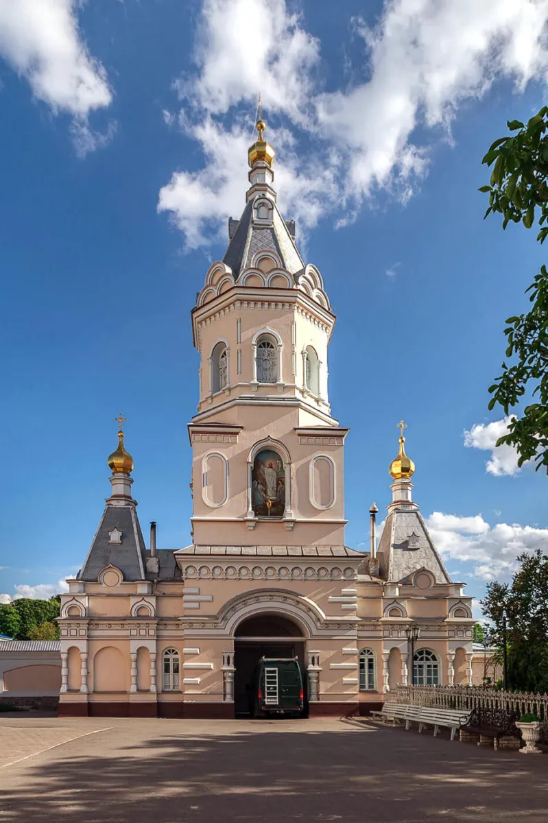 Корецький Свято-Троїцький монастир, Корець