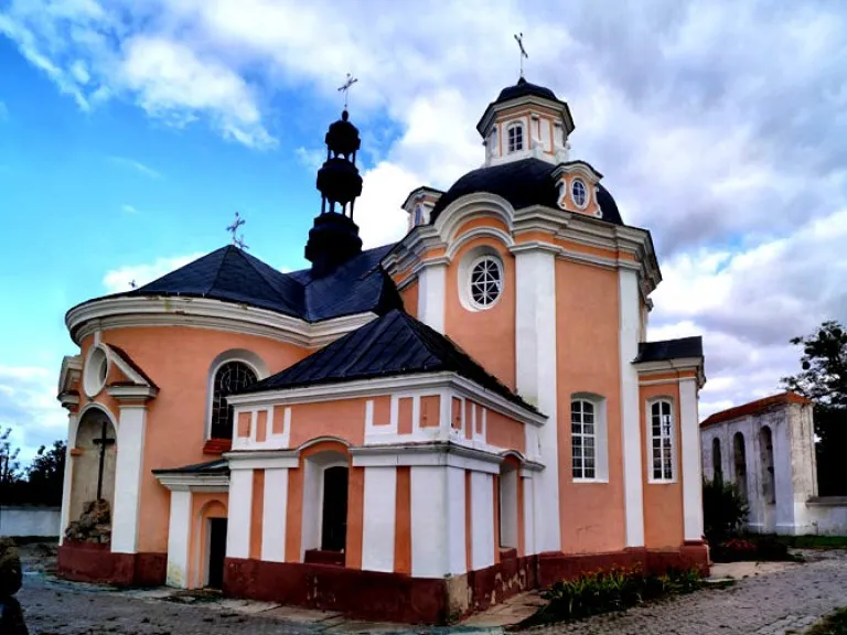 Костел Святого Антонія, Корець