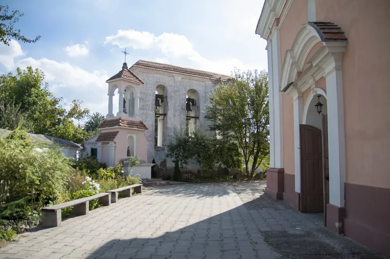 Костел Святого Антонія, Корець
