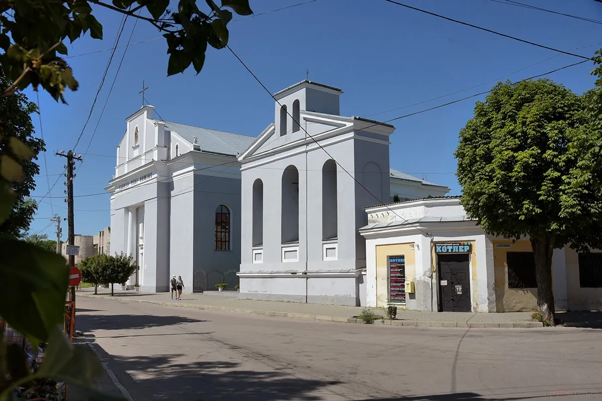 Костел Свтого Яна Непомука, Дубно